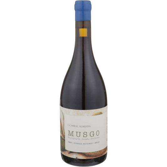 J. Cabral Almeida Dao Tinto Musgo Touriga Nacional 2019 - 750ML