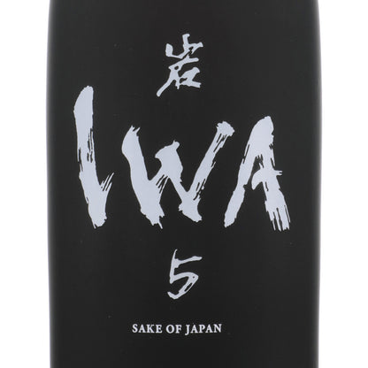Iwa 5 Junmai Daiginjo Sake Assemblage 4 W/ Gift Box - 720ML - Front Label