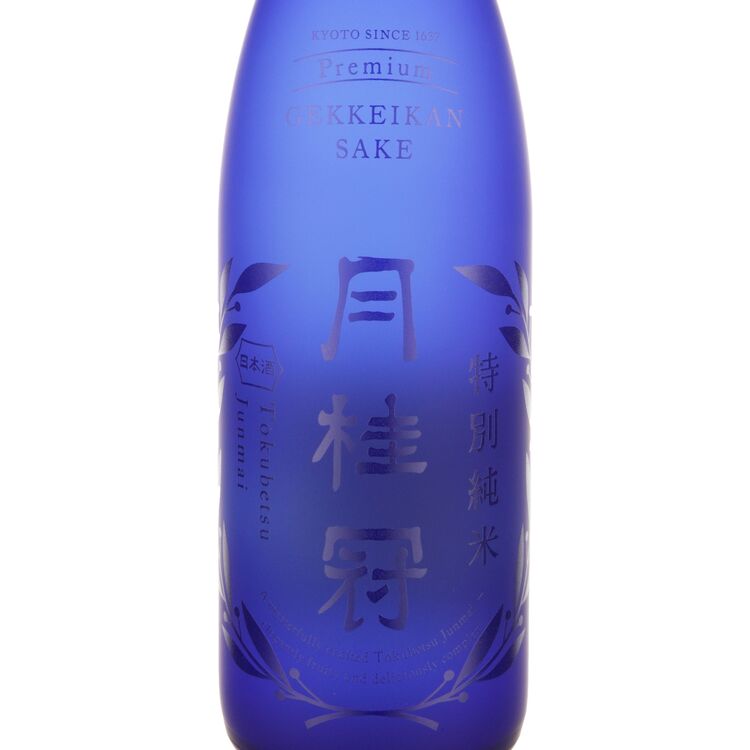 Gekkeikan Junmai Sake Tokubetsu - 720ML - Front Label