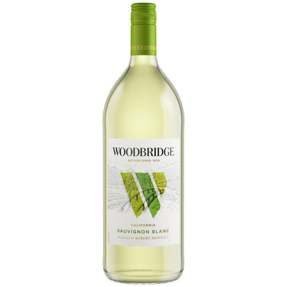 Woodbridge Sauvignon Blanc California - 1.5L - Front