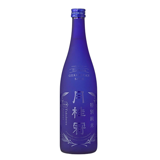 Gekkeikan Junmai Sake Tokubetsu - 720ML - Front
