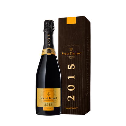 Veuve Clicquot Champagne Brut Vintage 2015 W/ Gift Box - 750ML - Front